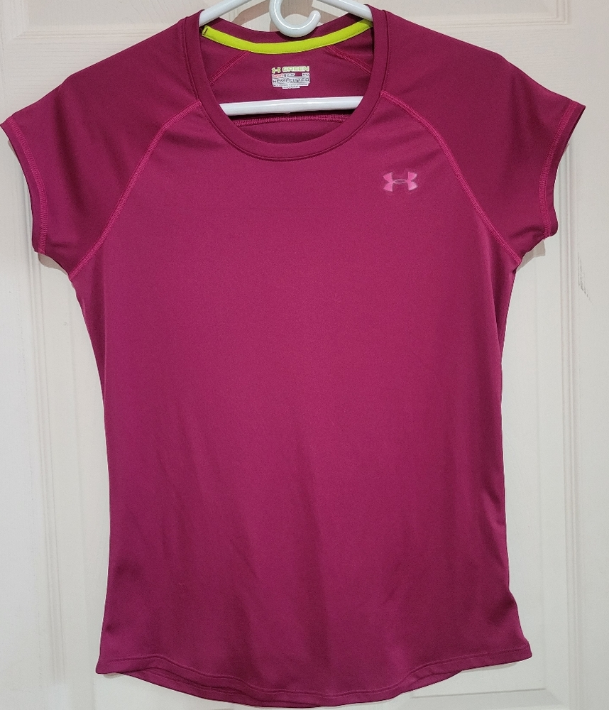 Under Armour Green Heat Gear- Semi Fitted- Womens Size Medium - Color Maroon